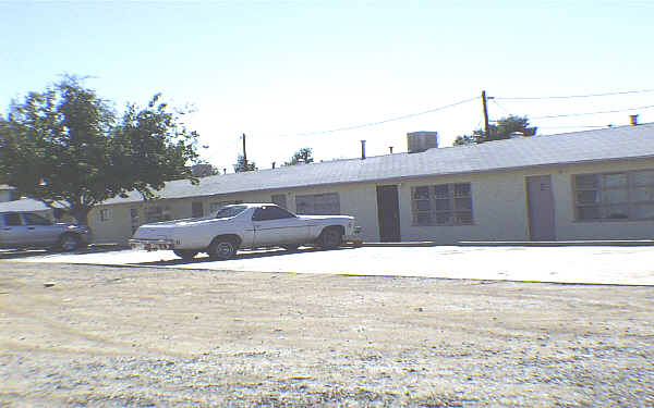 Hadsells Apartment in Glendale, AZ - Building Photo - Building Photo