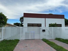 3503 NW 11th Ave in Miami, FL - Building Photo