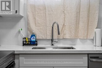 610 King St E in Hamilton, ON - Building Photo - Building Photo