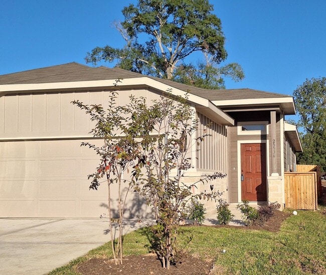 property at 25540 Starling Ln
