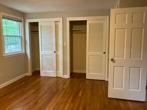 5 Linden St in Wellesley, MA - Building Photo - Building Photo