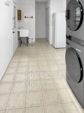 6929 Summit Way in Milton, FL - Building Photo - Building Photo