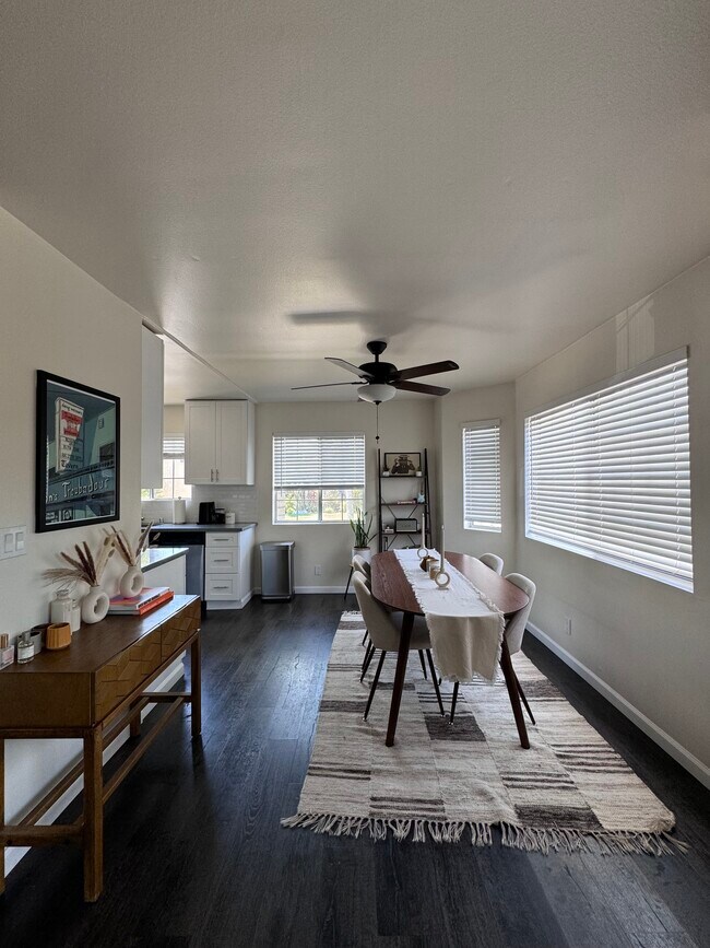 848 N Martel Ave, Unit 101 in West Hollywood, CA - Building Photo - Building Photo