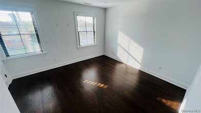 38 Elmwood Ave in Harrison, NY - Building Photo - Building Photo