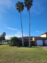 603 Continental Dr in Brownsville, TX - Foto de edificio - Building Photo