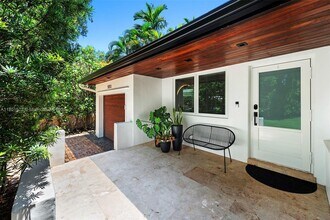 5711 Michelangelo St in Coral Gables, FL - Building Photo - Building Photo