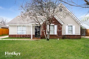 2695 Laurelcrest Cove in Memphis, TN - Building Photo