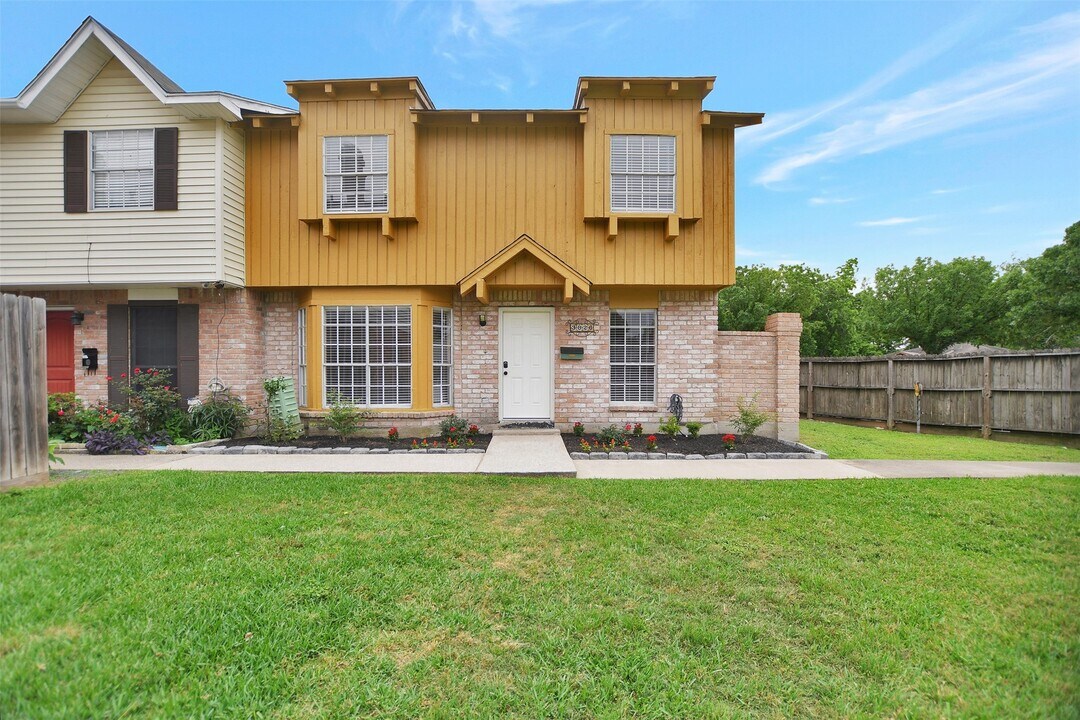 3826 Willow Springs Ln in Houston, TX - Building Photo