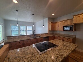 10315 W Breckfield St in Boise, ID - Building Photo - Building Photo