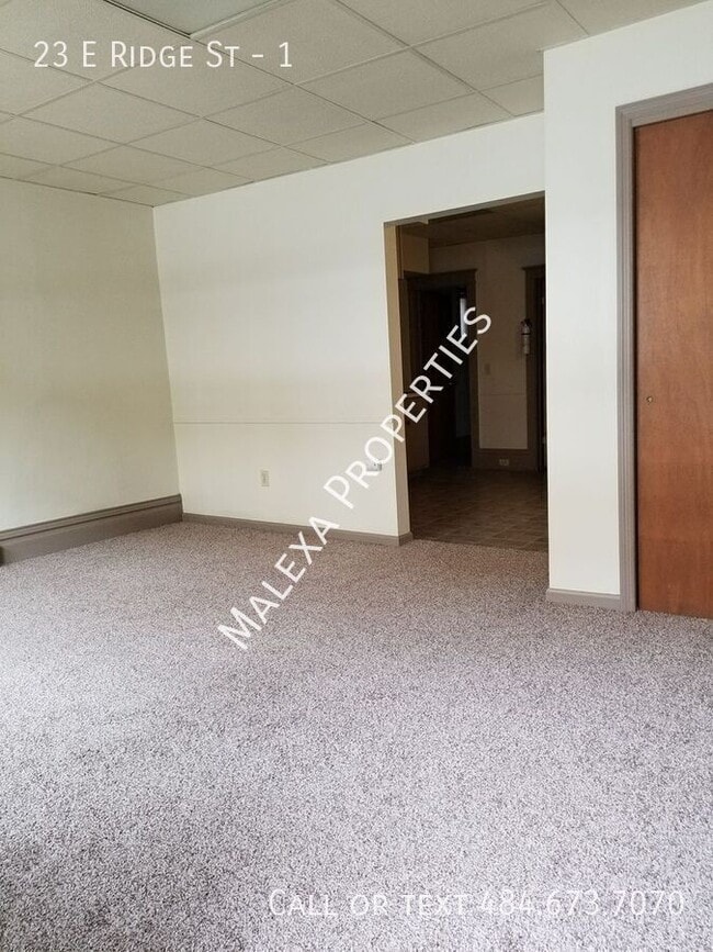 23 E Ridge St in Lansford, PA - Building Photo - Building Photo