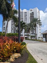 300 Three Islands Boulevard in Hallandale Beach, FL - Building Photo