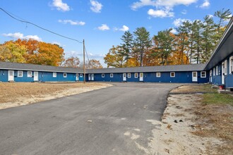 66 Myrtle St in Claremont, NH - Building Photo - Building Photo