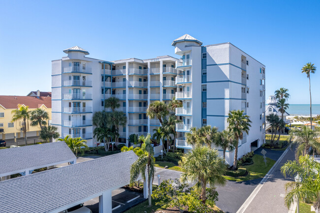 Lighthouse Pointe Condos in Redington Shores, FL - Building Photo - Building Photo