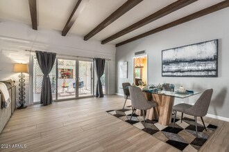 28 Inner Cir in Scottsdale, AZ - Building Photo - Building Photo