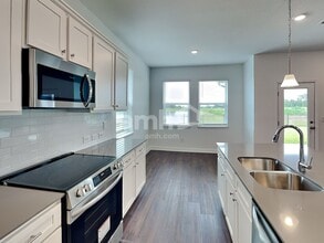 14633 Cedar Ml Dr in Bradenton, FL - Foto de edificio - Building Photo