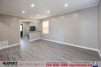 814 Little St in Copperas Cove, TX - Building Photo - Building Photo
