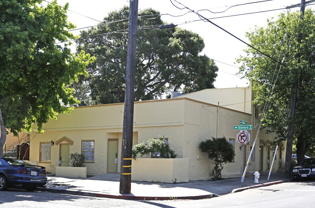 1235 Stanford Ave in Oakland, CA - Building Photo