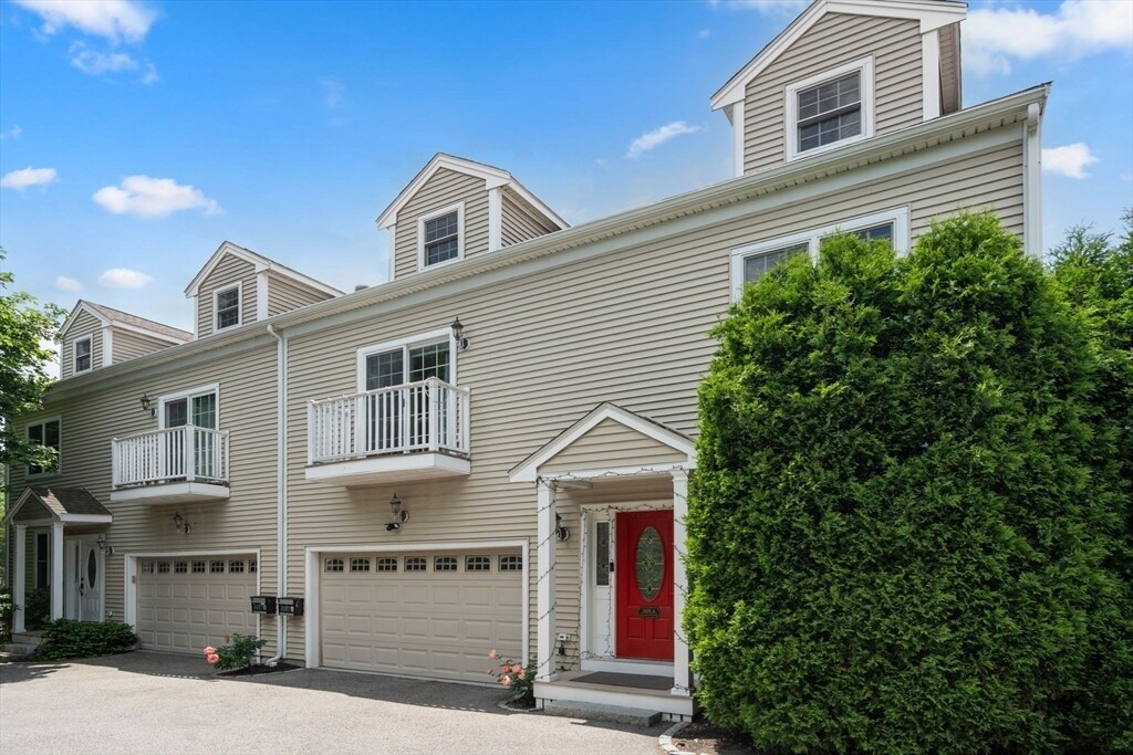 368 Boylston St in Newton, MA - Building Photo