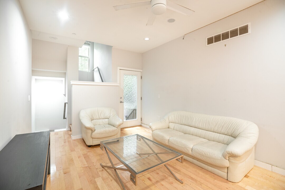 3726 Brandywine St, Unit rm 5 in 5b2b Photo