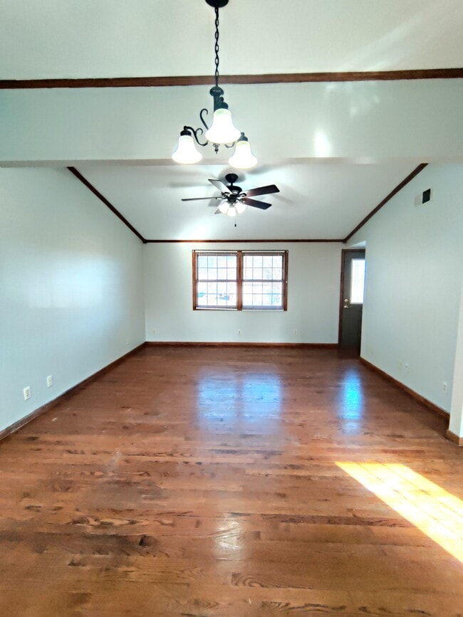 220 E Pleasant St in Sheridan, IL - Building Photo - Building Photo