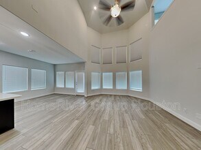 8926 Emerald Cane Dr in Sienna, TX - Foto de edificio - Building Photo