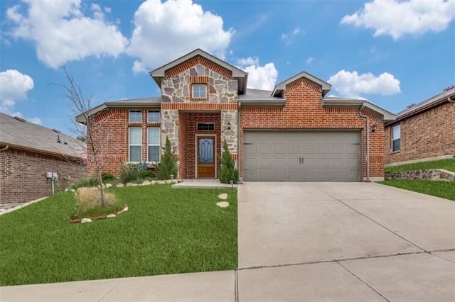 10832 Live Oak Creek Dr in Fort Worth, TX - Building Photo