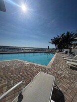 615 Windward Cir N in Boynton Beach, FL - Building Photo
