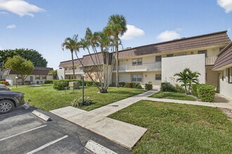 12001 Poinciana Blvd in Royal Palm Beach, FL - Building Photo - Building Photo