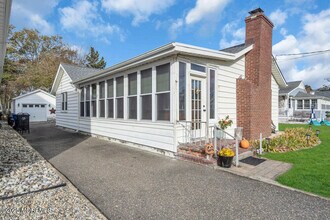 228 Fischer Blvd in Toms River, NJ - Building Photo - Building Photo