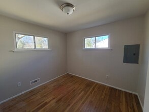 1319 Eisenhower St in Lakewood, NJ - Building Photo - Building Photo