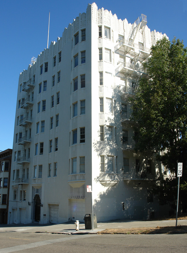 Buena Vista Apartments in San Francisco, CA - Building Photo - Building Photo