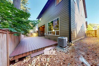 1517 Onyx St SE in Olympia, WA - Building Photo - Building Photo