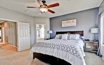 16183 W Crenshaw Dr in Surprise, AZ - Building Photo - Building Photo