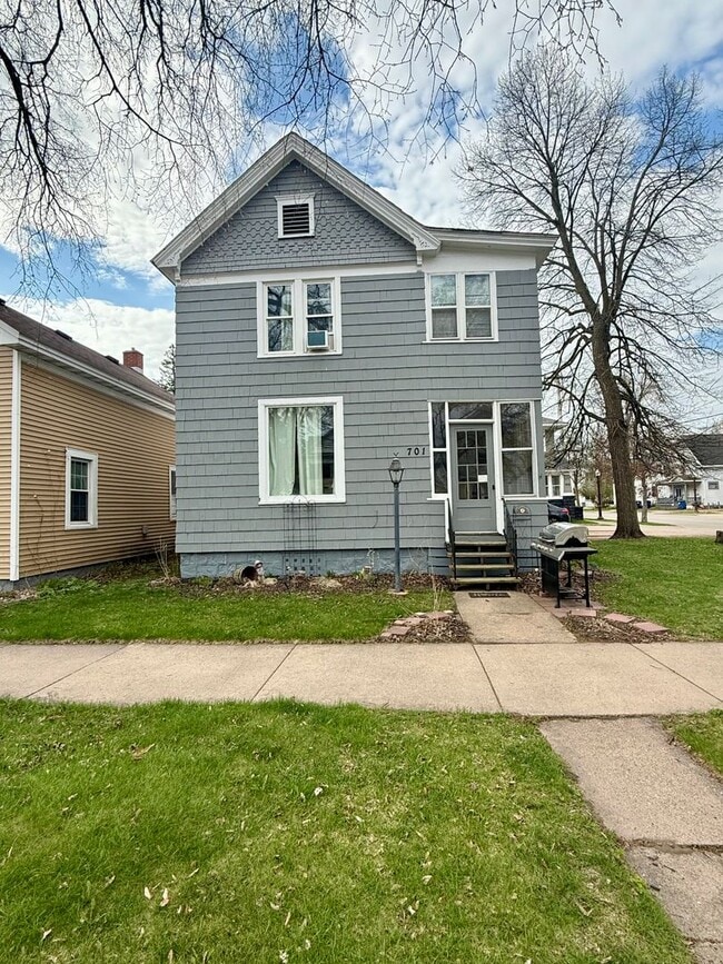 property at 701 Scott St