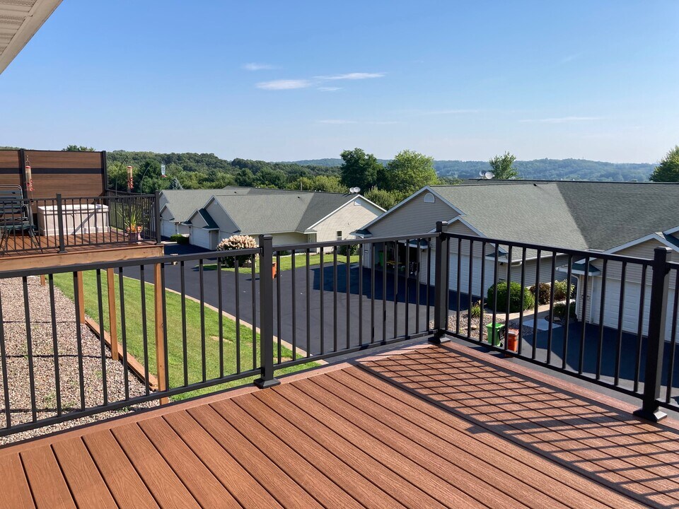 3119 Clearwater Ridge Dr in Eau Claire, WI - Building Photo