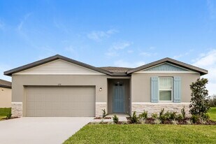 1130 Oak Vly Dr in Auburndale, FL - Building Photo
