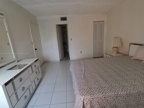 4707 NW 7th St-Unit -308-8 in Miami, FL - Building Photo - Building Photo
