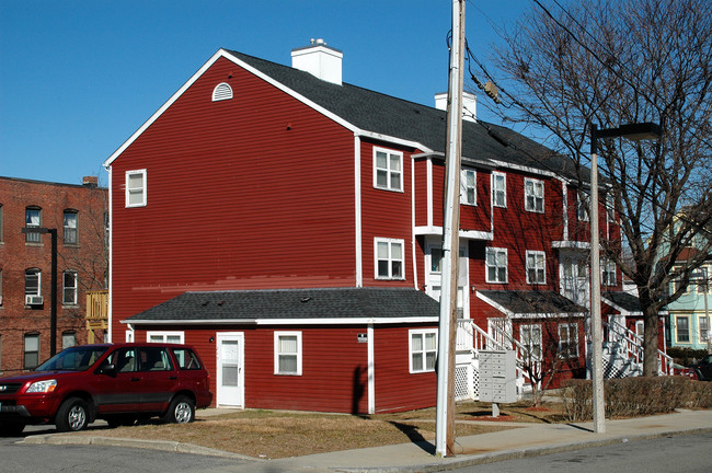 130-150 Homestead St in Dorchester, MA - Building Photo - Building Photo