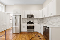 2311 Green St, Unit 1R in Philadelphia, PA - Building Photo - Building Photo