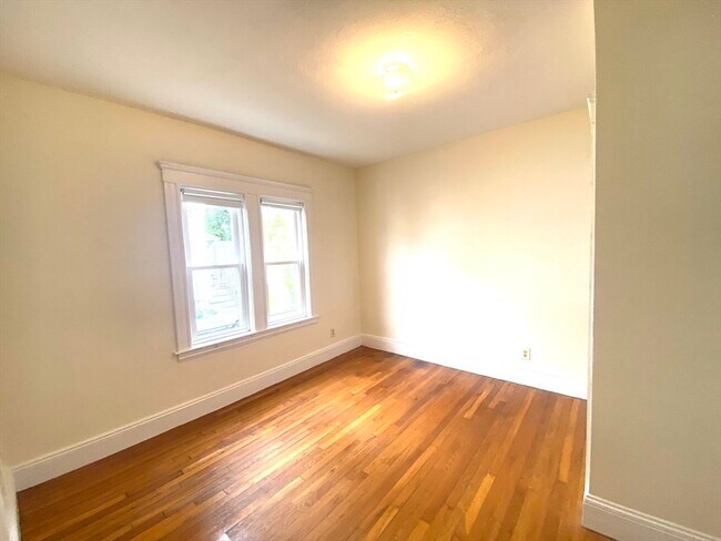 5 Spring Valley Rd in Boston, MA - Building Photo - Building Photo