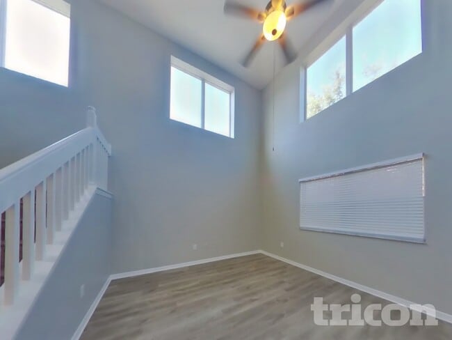 1438 Delano Trent St, Unit B103 in Ruskin, FL - Building Photo - Building Photo