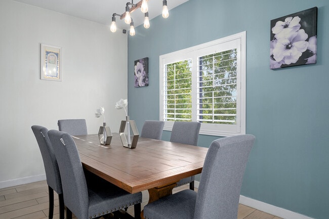 property at 121 S Palm Dr