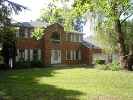 180 Smola Ln in Glen Carbon, IL - Building Photo