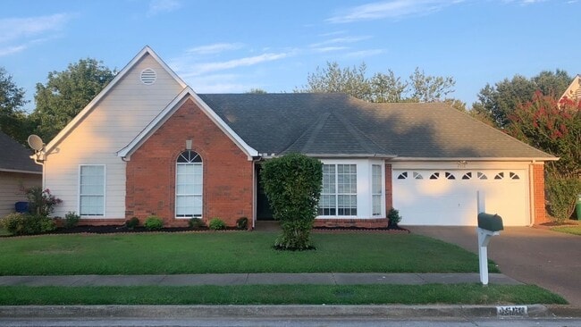 property at 4558 Kings Grant Dr