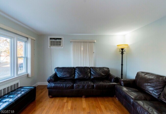 760 Chancellor St in Elizabeth, NJ - Building Photo - Building Photo