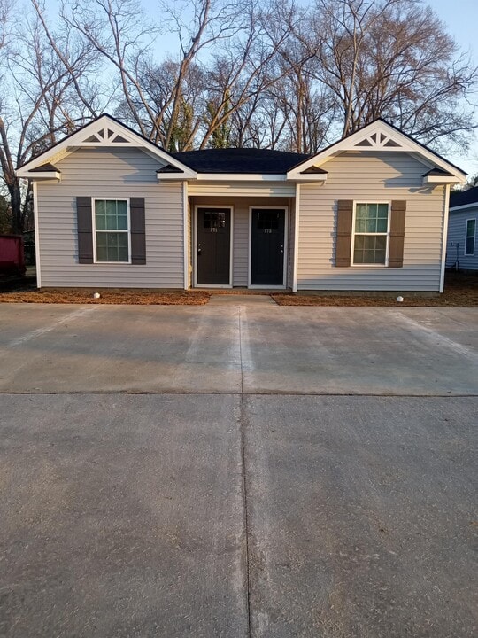 871 State Rd S-38-982 in Orangeburg, SC - Building Photo