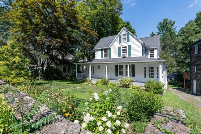 31 Main St in South Salem, NY - Building Photo - Building Photo