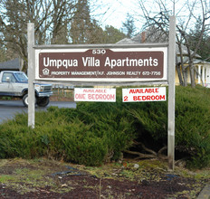 Umpqua Villa Apartments in Roseburg, OR - Building Photo - Building Photo