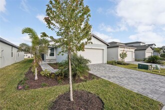177 Holly Bank Ave in Nokomis, FL - Building Photo - Building Photo