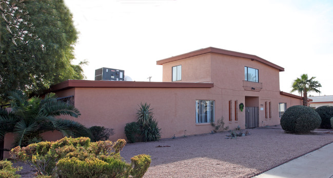 Los Arcos in Scottsdale, AZ - Building Photo - Building Photo